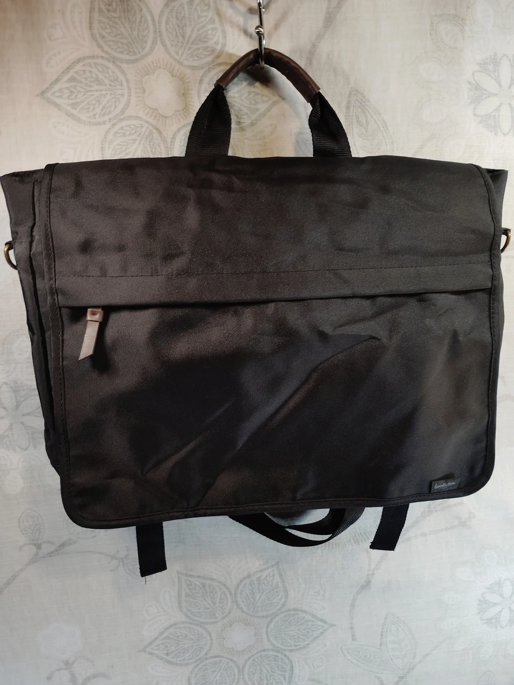 Goodfellow Black Laptop/Messenger Bag - Classic Travel & Work Bag